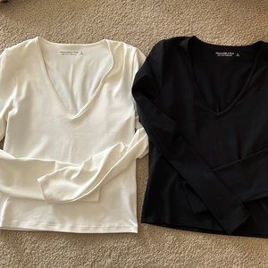 2 soft A&F seamless long sleeve t shirts